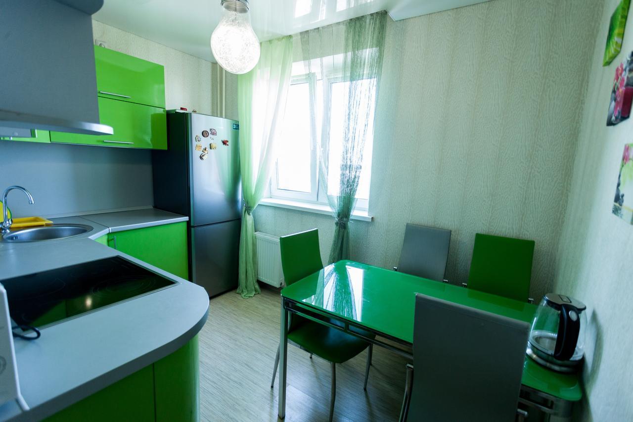 Apartments On Permyakova 76 튜멘 외부 사진